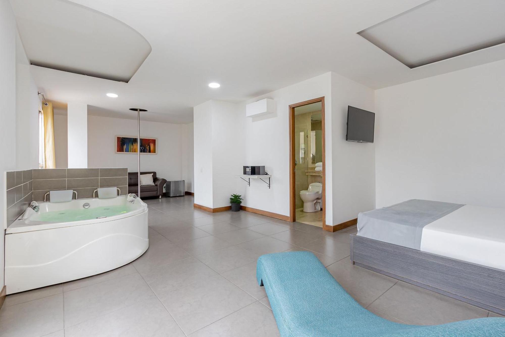 Hotel Prada Bello Bagian luar foto
